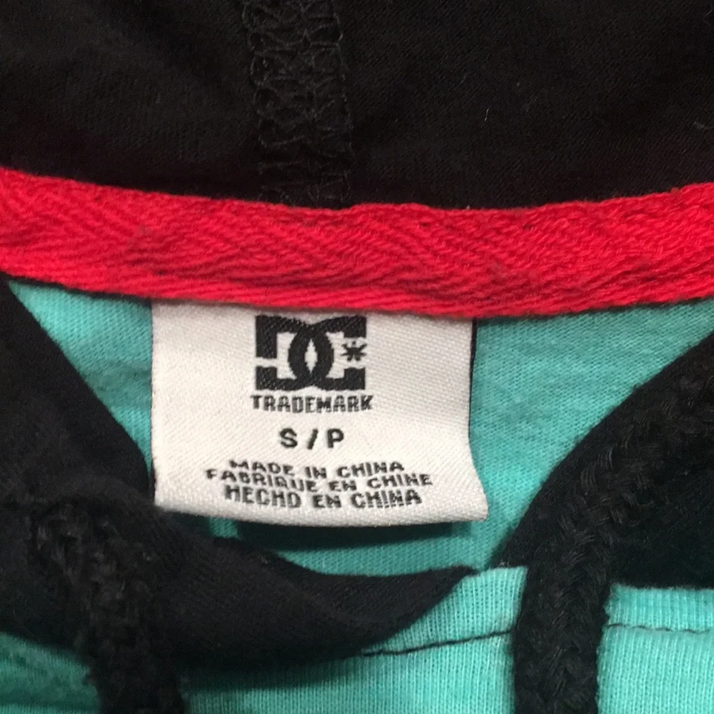 DClong sleeve with hood - Picture 4 of 4